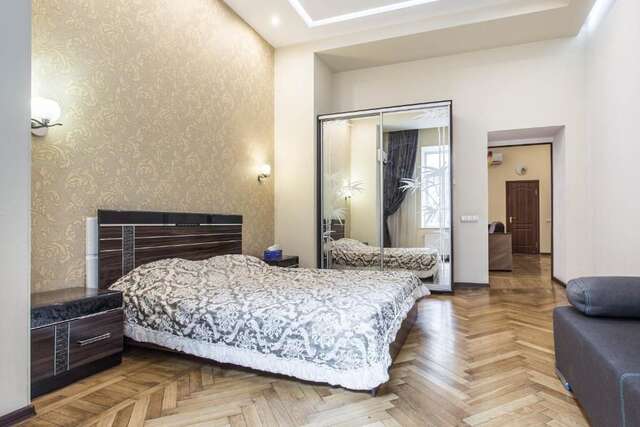 Апартаменты Odessa 3bedroom Deribas apartment Одесса-48